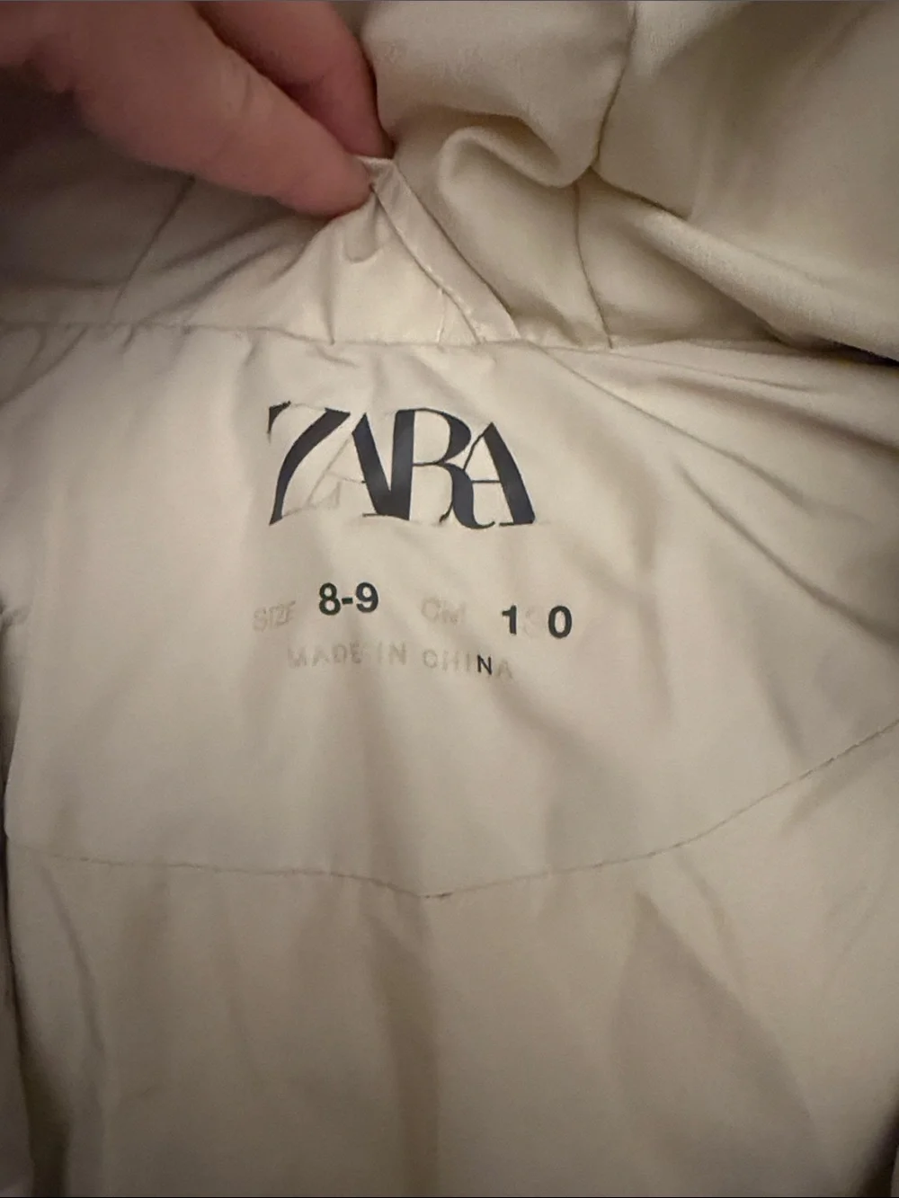 Zara Kids Hooded Puffer Jacket in Cream